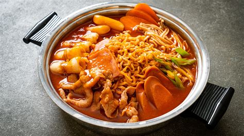 부대찌개 영어로: A Culinary Journey into Korean Comfort Food